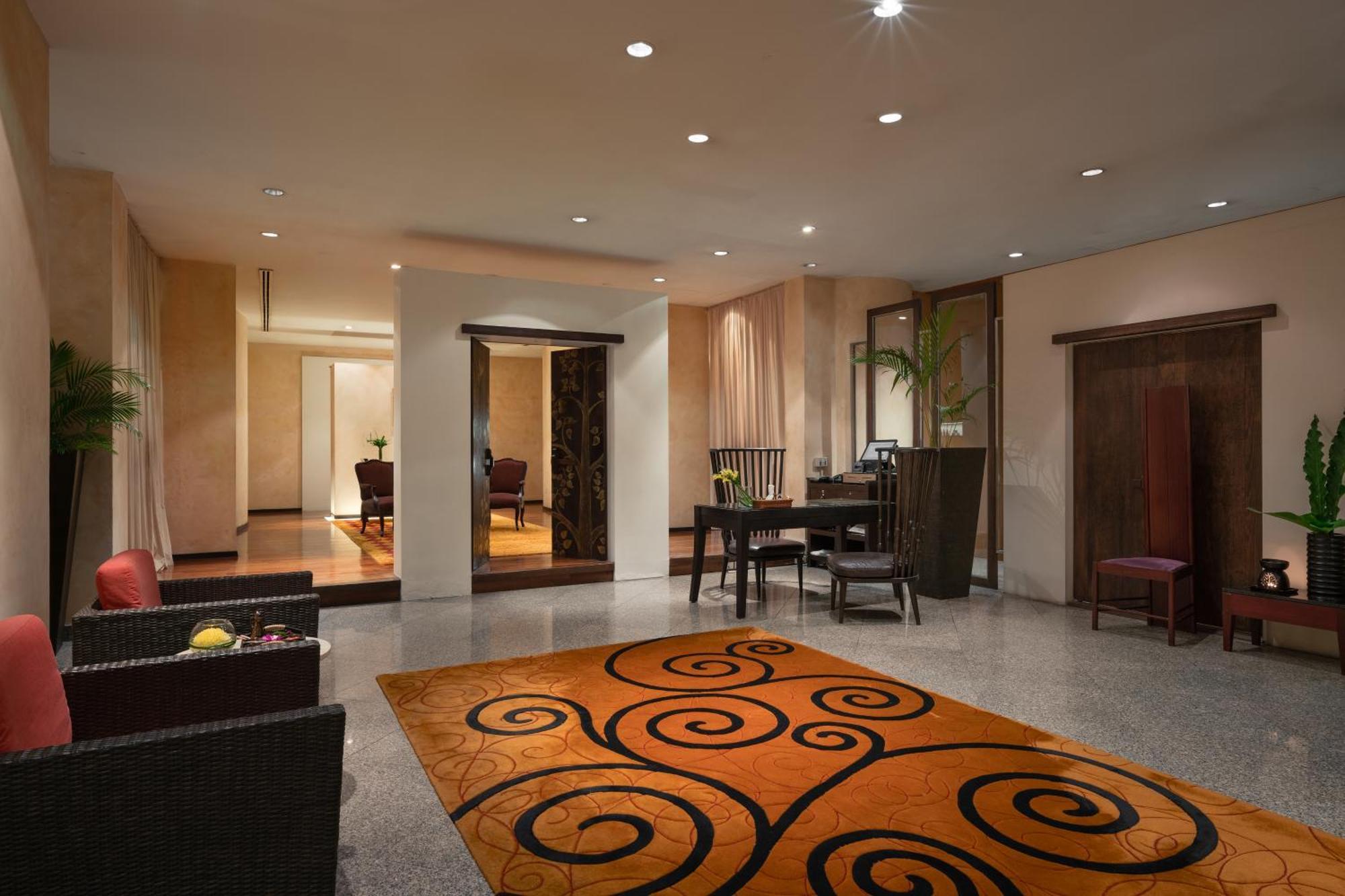 Pullman Bangkok Hotel G - SHA Plus Certified Kültér fotó A suite at the Mandarin Oriental, Kuala Lumpur